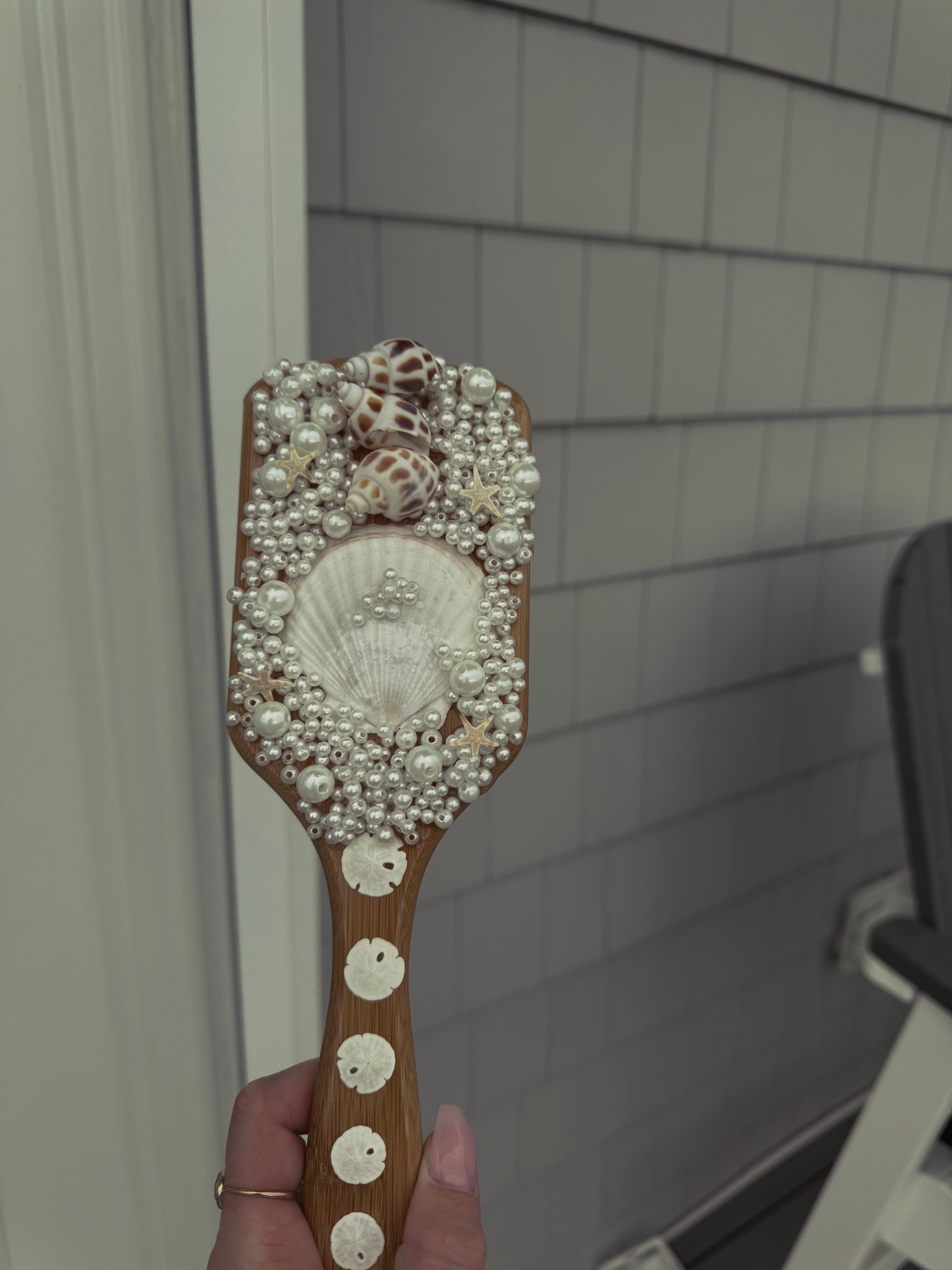 Chloe Seashell Hair Brush 6