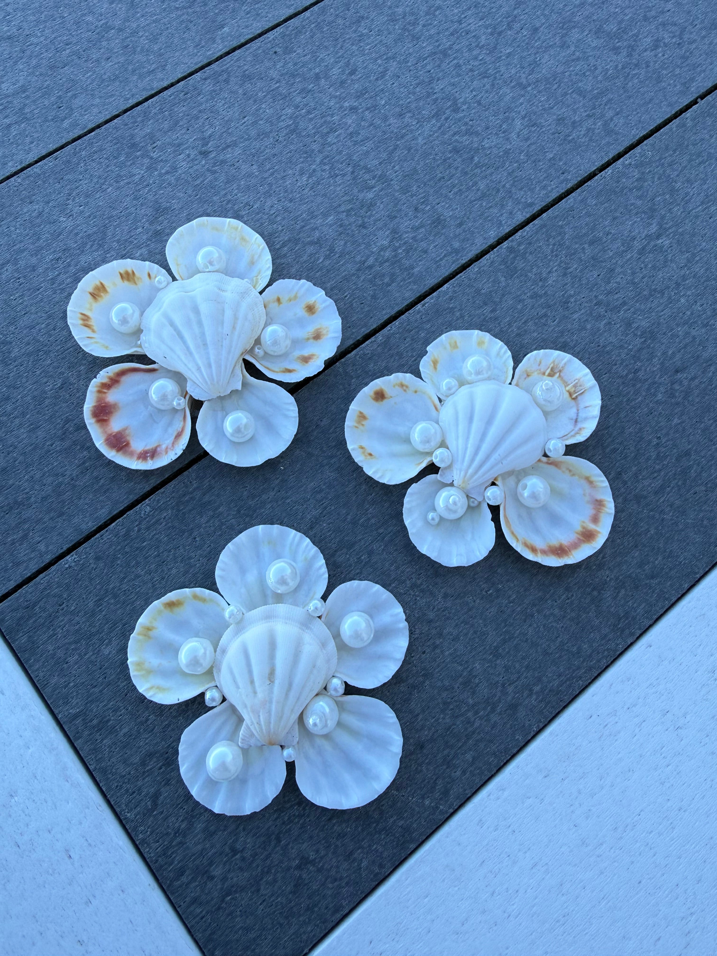 Layla Shell flower